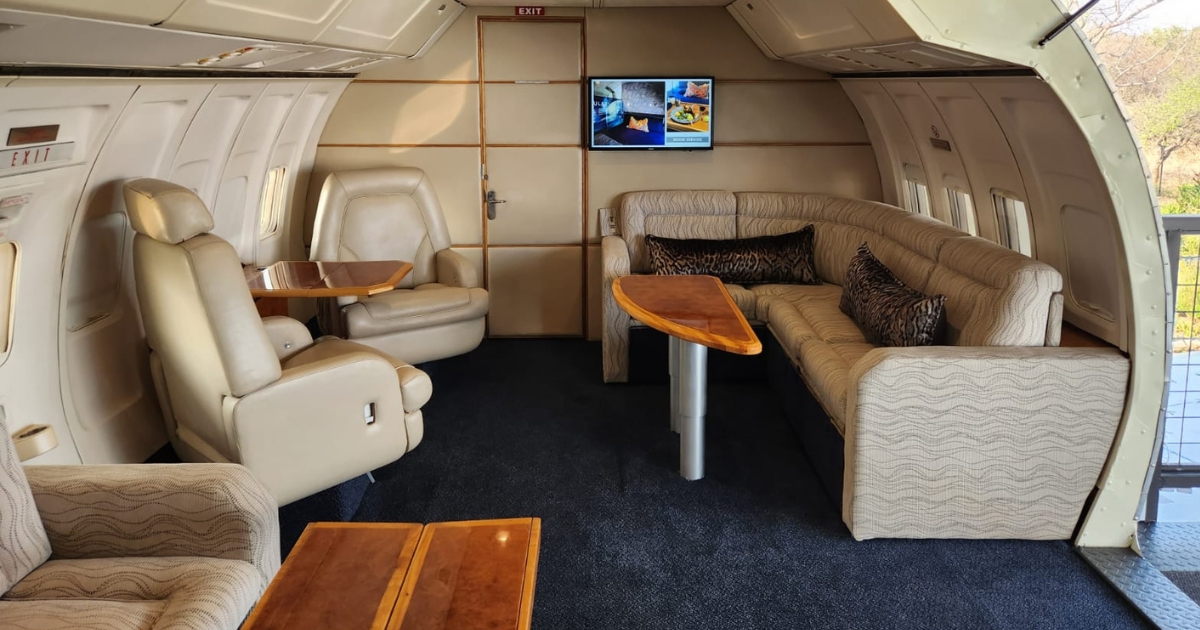 Boeing 727 presidential interior